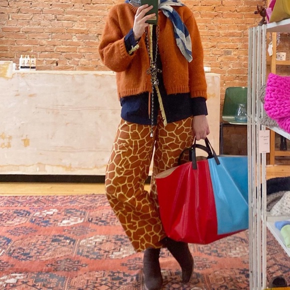 NIKKI CHASIN Elastic Waist Pant - Picture 2 of 9